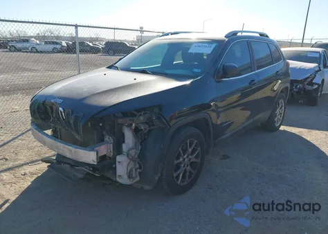 2018 Jeep Cherokee Latitude Plus Fwd z USA, uszkodzony, nr VIN 1C4PJLLB5JD621769